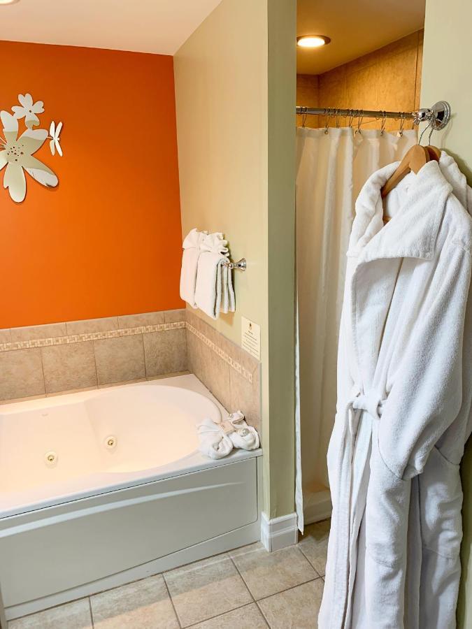Seven Oaks Bed & Breakfast 日内瓦湖城 外观 照片